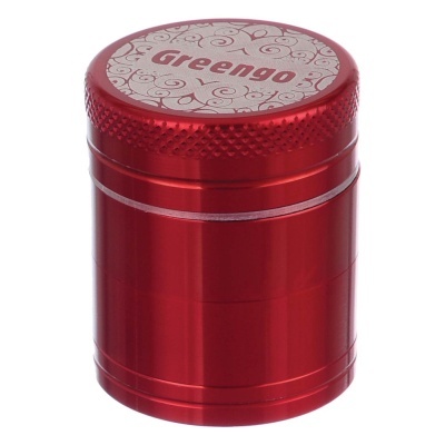 Recipiente cilíndrico metálico vermelho com tampa e texto Greengo no topo