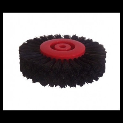 Escova circular preta com base vermelha de plástico