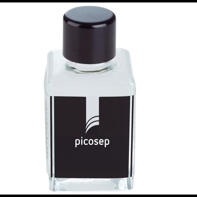 Frasco quadrado transparente com tampa preta e rótulo preto com texto branco