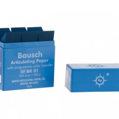 Caixa azul de papel articulado Bausch BK 01 com 300 tiras e caixa fechada ao lado