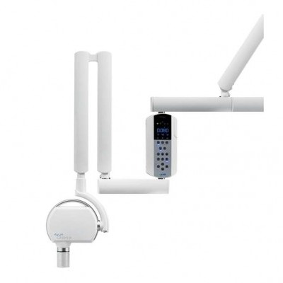 Braço articulado branco com unidade de controlo digital e inscrição AKUM Airvolution Medical