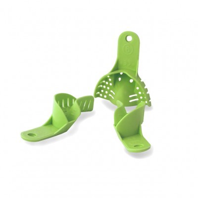 Conjunto de três peças de plástico verde com orifícios e ranhuras para suporte.