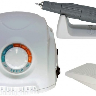 aparelho elétrico branco para manicure com base, caneta perfuradora e pedal