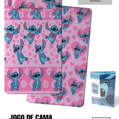 Jogo de cama solteiro com estampado do Stitch em fundo rosa