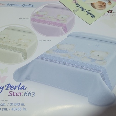 Embalar lençóis de bebé Baby Perla Ster 663 em várias cores com padrão de ursinhos.