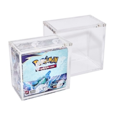 Caixas organizadoras transparentes para cartas com baralho Pokémon dentro