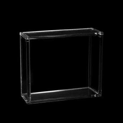 Caixa quadrada transparente em acrílico