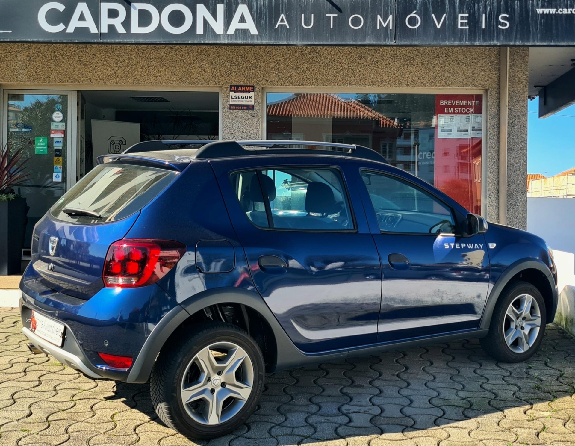 DACIA SANDERO 0.9 TCE STEPWAY DACIA SANDERO 0.9 TCE STEPWAY