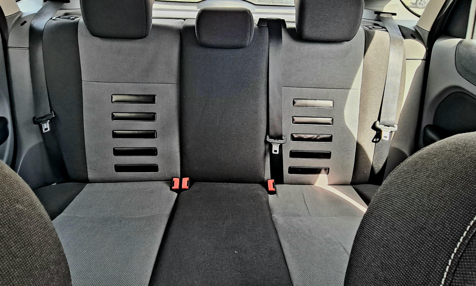 FORD FOCUS 1.6 TDCI FORD FOCUS 1.6 TDCI