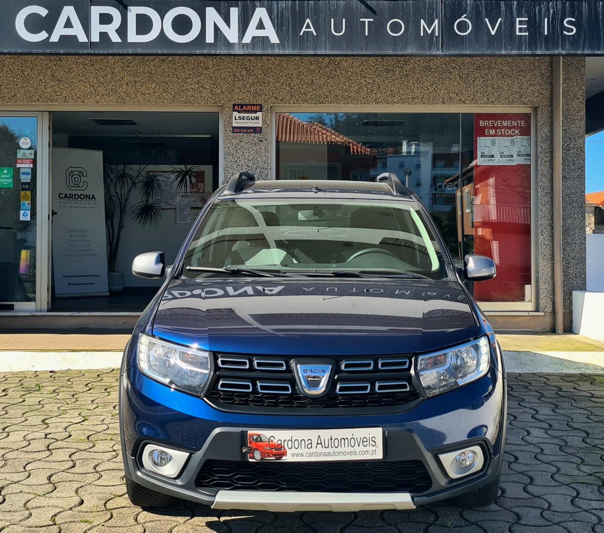 DACIA SANDERO 0.9 TCE STEPWAY DACIA SANDERO 0.9 TCE STEPWAY
