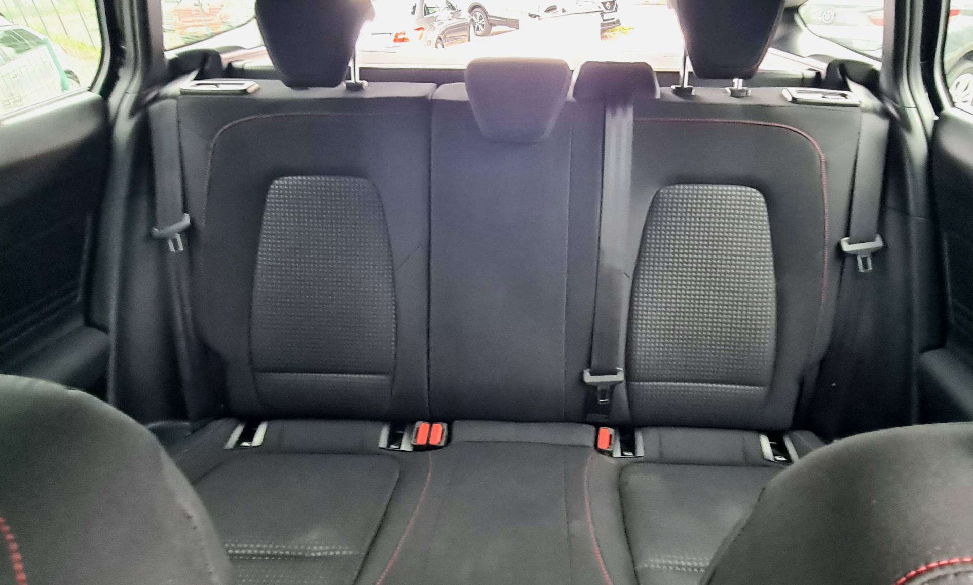FORD FOCUS 1.0 ST LINE ECOBOOST HYBRID FORD FOCUS 1.0 ST LINE ECOBOOST HYBRID