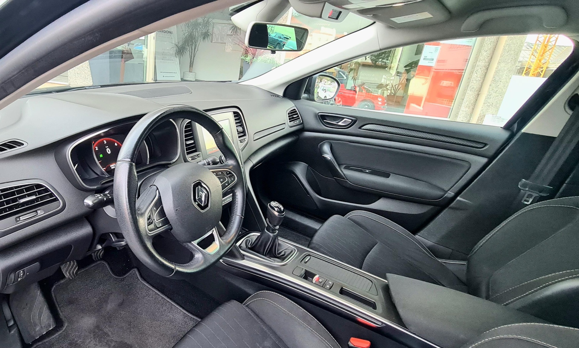 RENAULT MEGANE 1.5 DCI LIMITED SPORT TOURER RENAULT MEGANE 1.5 DCI LIMITED SPORT TOURER