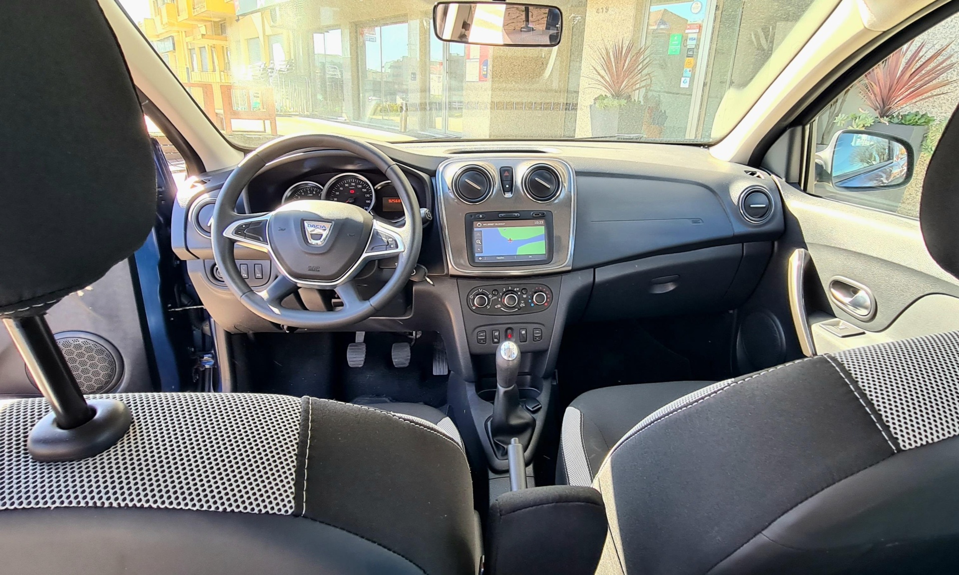 DACIA SANDERO 0.9 TCE STEPWAY DACIA SANDERO 0.9 TCE STEPWAY