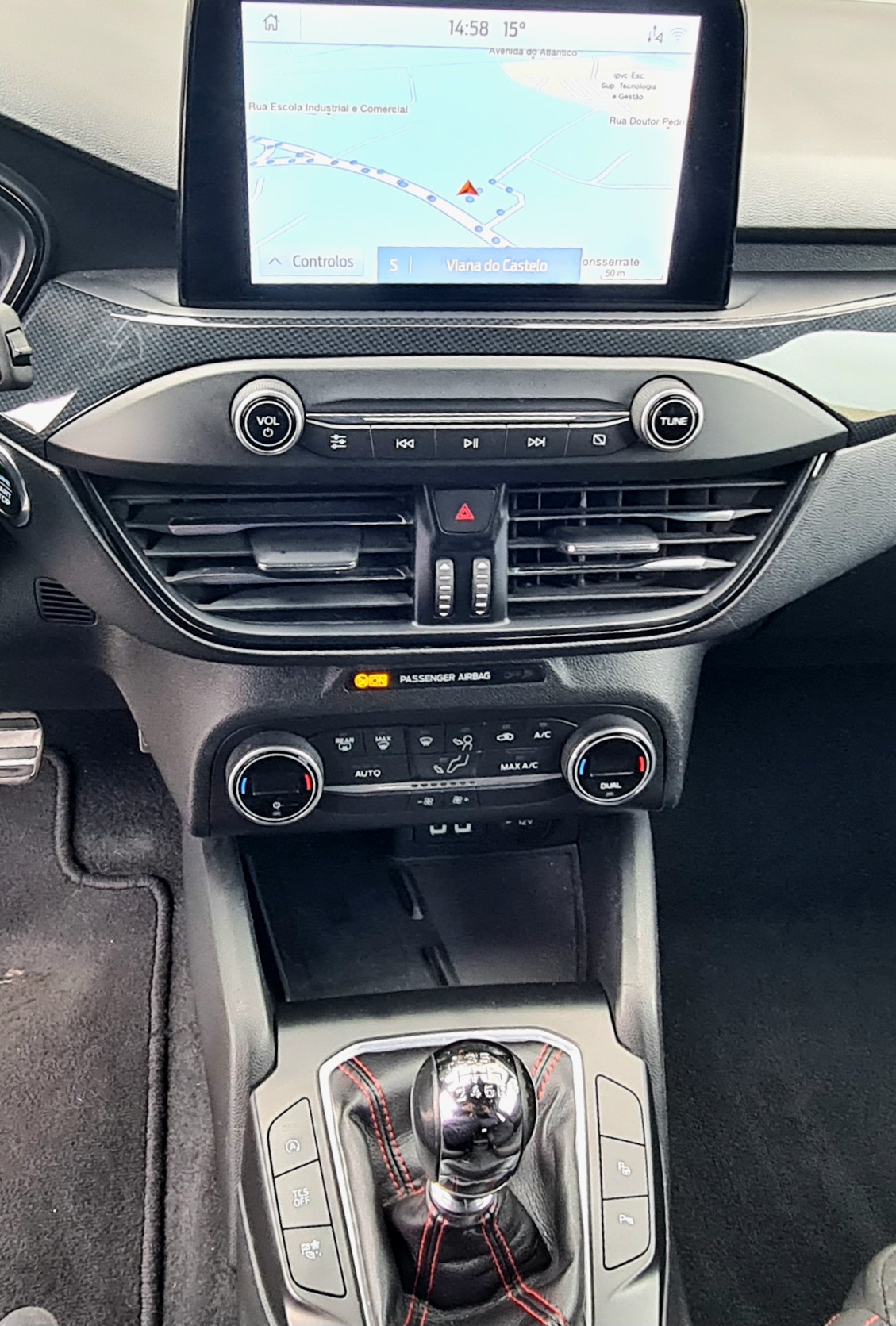 FORD FOCUS 1.0 ST LINE ECOBOOST HYBRID FORD FOCUS 1.0 ST LINE ECOBOOST HYBRID