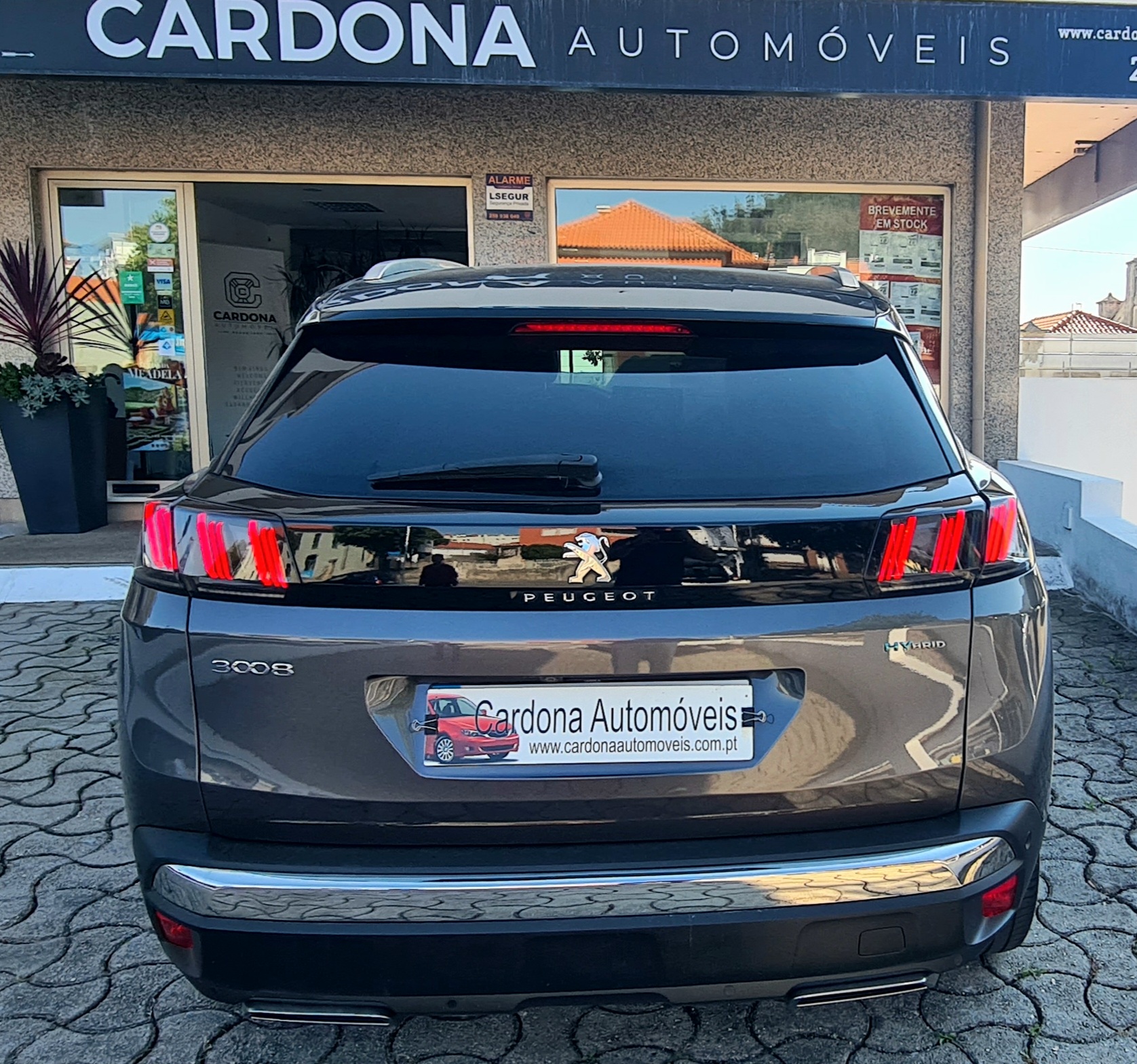 PEUGEOT 3008 1.6 T GT PACK EAT8 HYBRID PLUG-IN C/ IVA DEDUTÍVEL PEUGEOT 3008 1.6 T GT PACK EAT8 HYBRID PLUG-IN C/ IVA DEDUTÍVEL