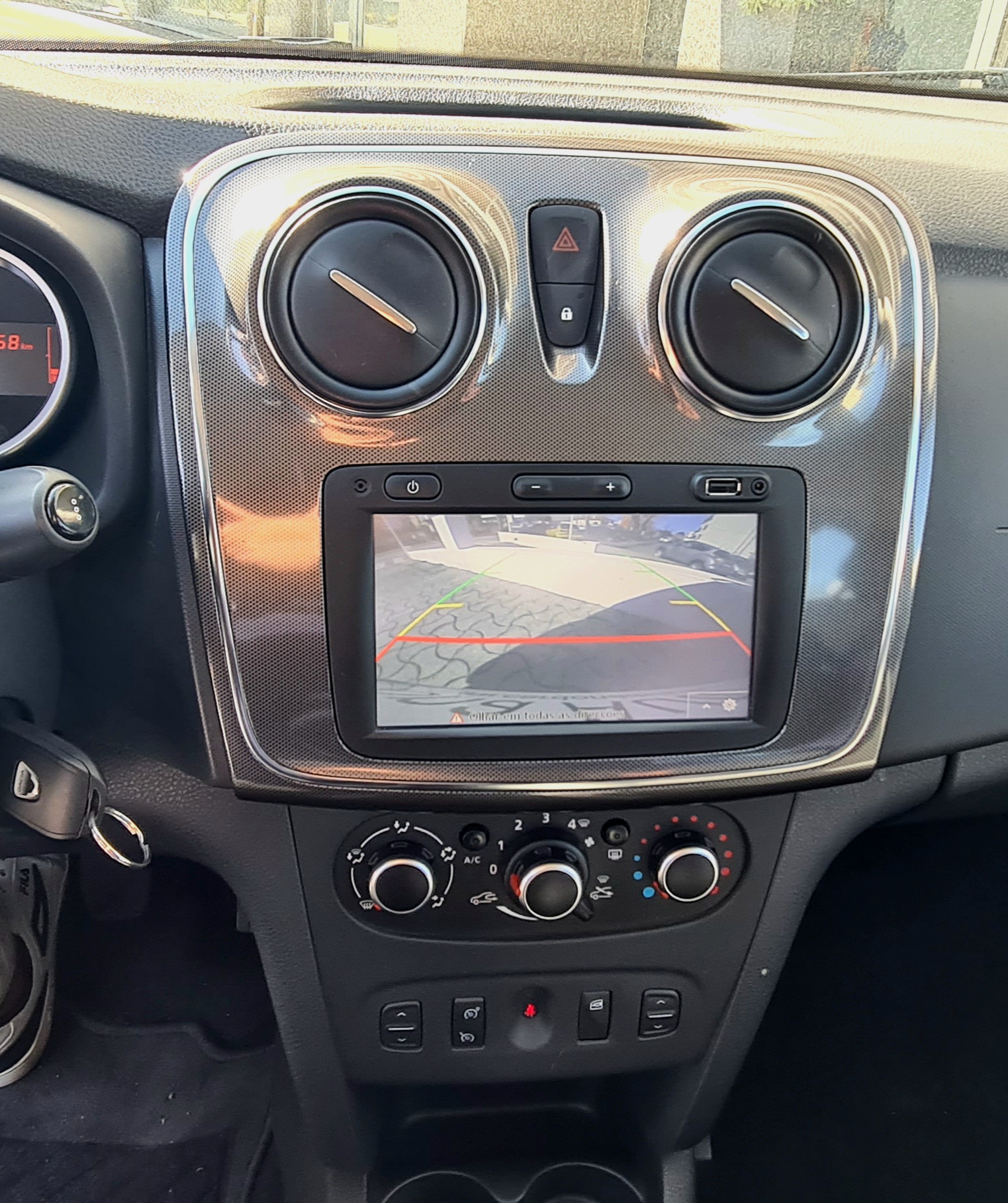 DACIA SANDERO 0.9 TCE STEPWAY DACIA SANDERO 0.9 TCE STEPWAY