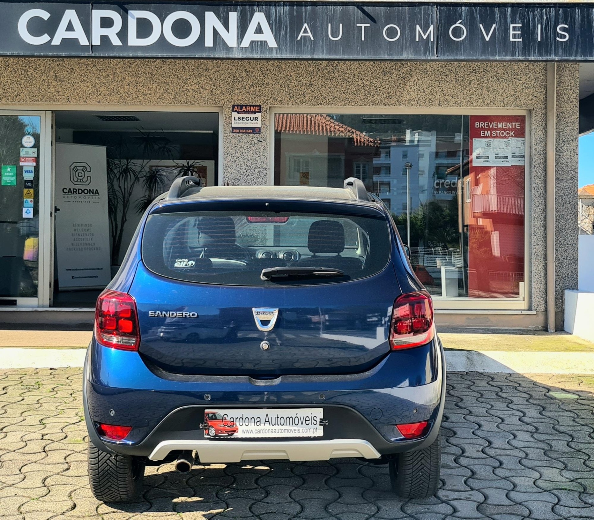 DACIA SANDERO 0.9 TCE STEPWAY DACIA SANDERO 0.9 TCE STEPWAY