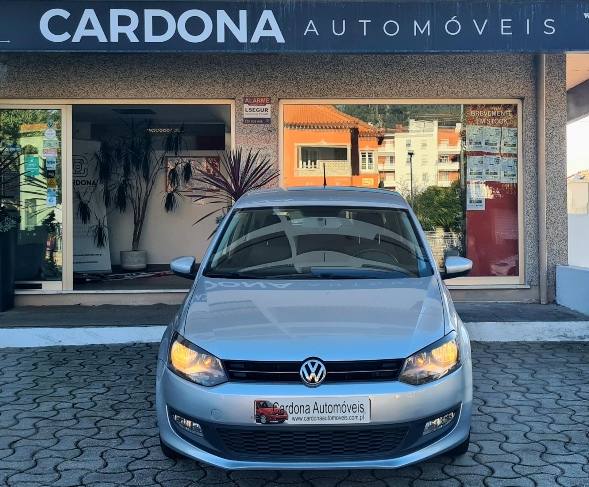 VW POLO 1.6 TDI BLUEMOTION VW POLO 1.6 TDI BLUEMOTION