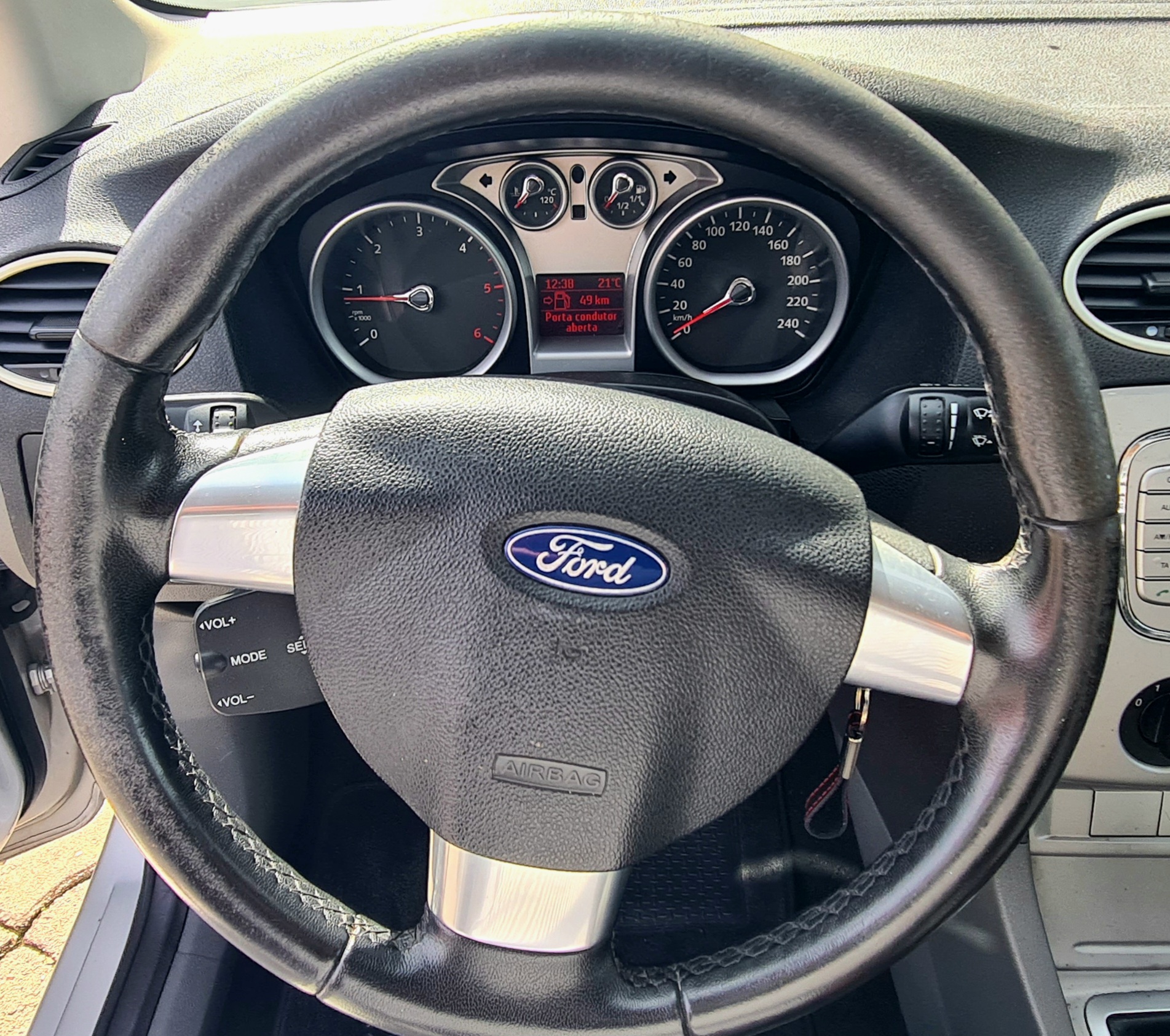 FORD FOCUS 1.6 TDCI FORD FOCUS 1.6 TDCI