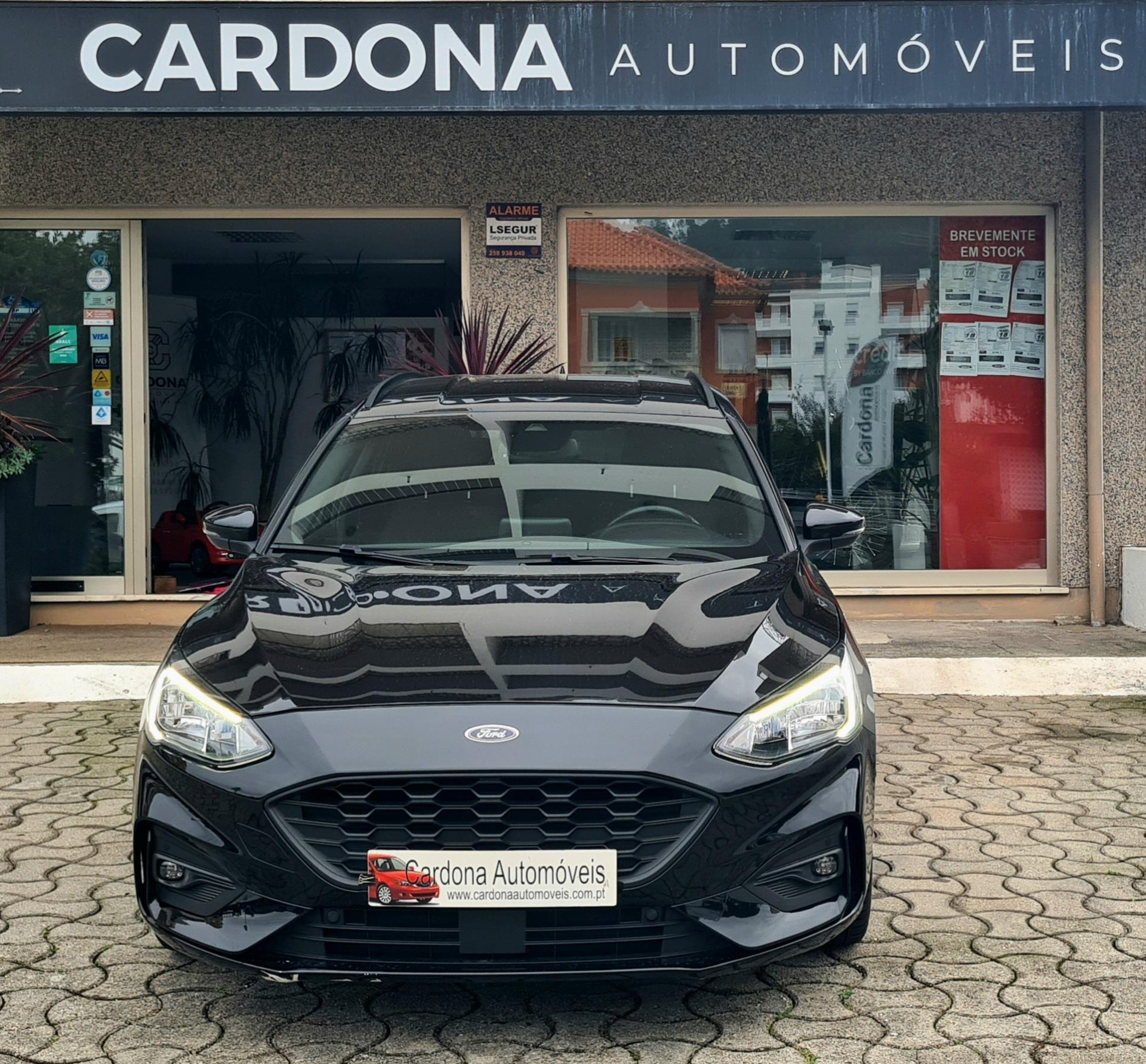 FORD FOCUS 1.0 ST LINE ECOBOOST HYBRID FORD FOCUS 1.0 ST LINE ECOBOOST HYBRID
