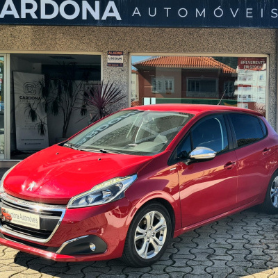 PEUGEOT 208 1.2 STYLE