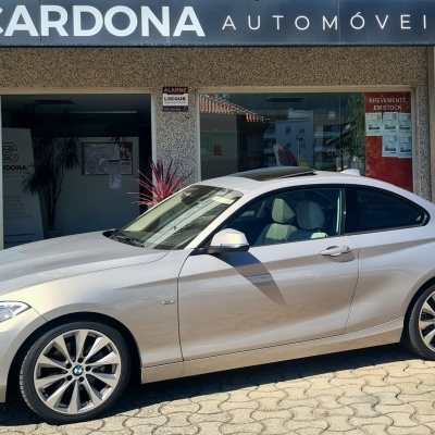 BMW S2 220 d COUPE MODERNLINE