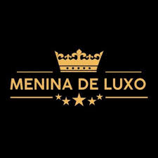 Logotipo MENINA DE LUXO dourado em fundo preto com coroa e estrelas