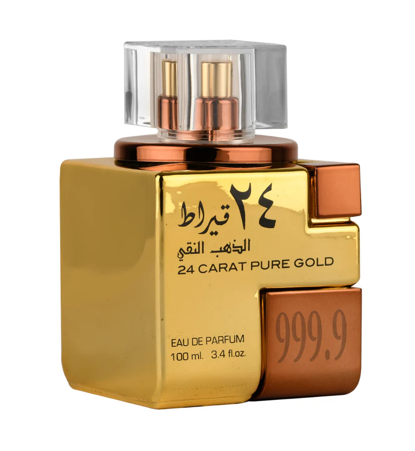 Frasco de perfume dourado com detalhes em bronze e tampa transparente