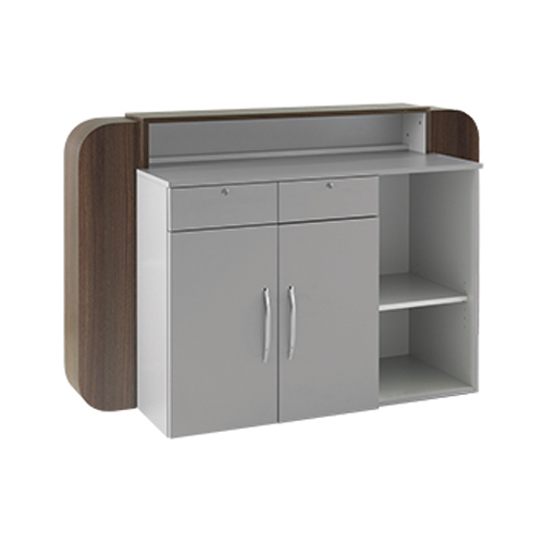 Móvel de escritório cinza com gavetas, portas e prateleiras, acabamento em madeira escura