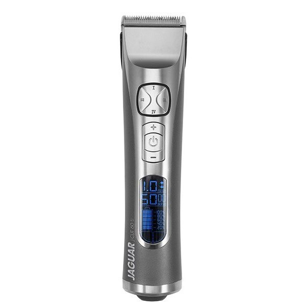 Máquina de cortar cabelo metálica prata com visor digital azul e botões de controlo