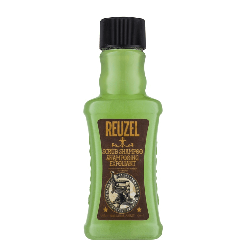 Frasco de shampoo esfoliante verde com tampa preta e rótulo castanho da marca REUZEL