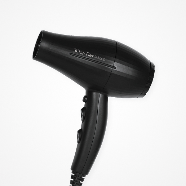 Secador de cabelo preto Ion-Flex RS-9000 com design ergonómico
