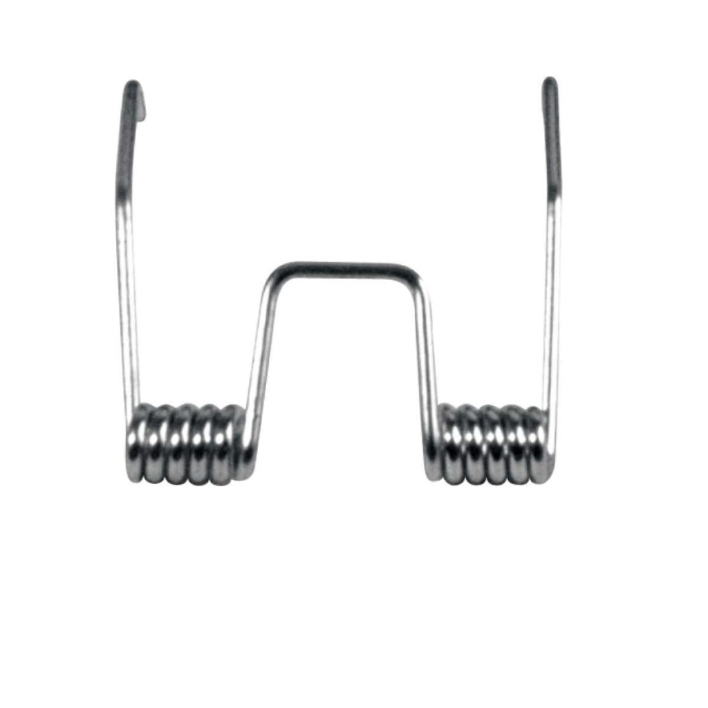 Molha de metal prateada com duas bobinas simétricas.