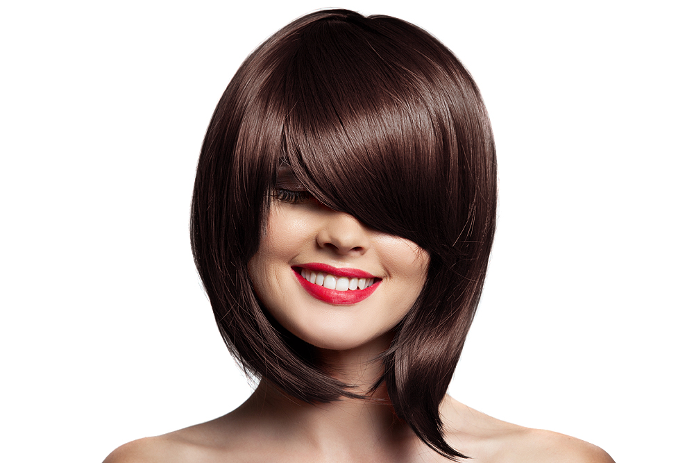 Mulher com peruca castanha escura liso e corte curto