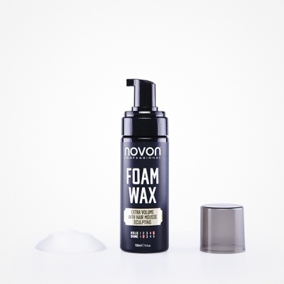 Frasco preto de espuma modeladora Novon Foam Wax com espuma e tampa ao lado