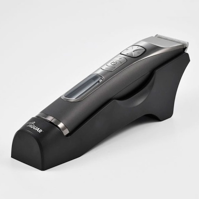 Maquina de cortar cabelo e barba Jaguar preta com base de carregamento