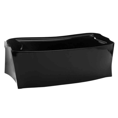 Banheira de hidromassagem preta retangular