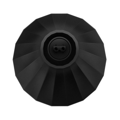 Luminária preta com design octogonal vista de baixo