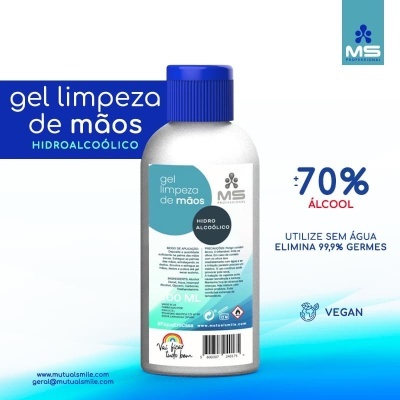 Frasco branco com tampa azul de gel limpeza de mãos hidroalcoólico MS Professional.