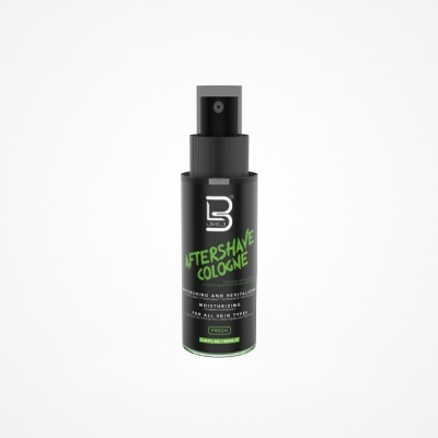 Frasco preto de aftershave cologne com texto verde e branco