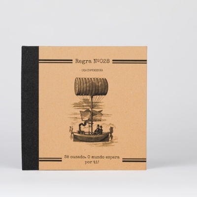 Caderno Regra #028 "Be bold. The world is waiting for you!"