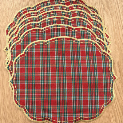 Individual&#x20;Helena,&#x20;com&#x20;bordado&#x20;dourado