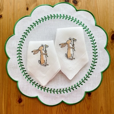 Guardanapo&#x20;coelho&#x20;com&#x20;flor