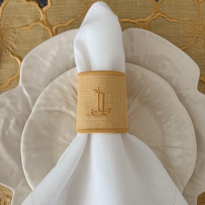 Porta&#x20;guardanapo&#x20;amarelo&#x20;MONOGRAMA