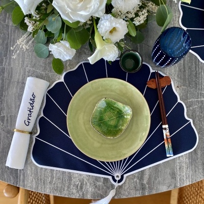 Individual&#x20;de&#x20;mesa&#x20;leque&#x20;azul&#x20;marinho&#x20;&#x28;imperme&#x00E1;vel&#x29;