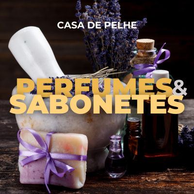 Produtos de perfumaria e sabonetes com lavanda em fundo rústico