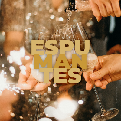 Pessoa servindo champanhe em taças com texto ESPUMANTES sobreposto