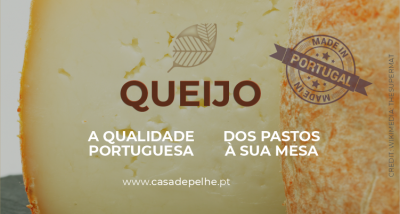 Fatias de queijo amarelo claro com selo MADE IN PORTUGAL e texto promocional