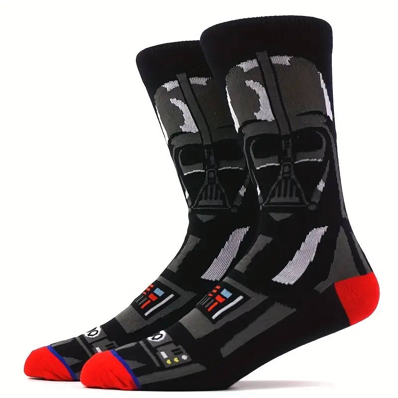 Meias pretas de Darth Vader com detalhes cinzentos e vermelhos