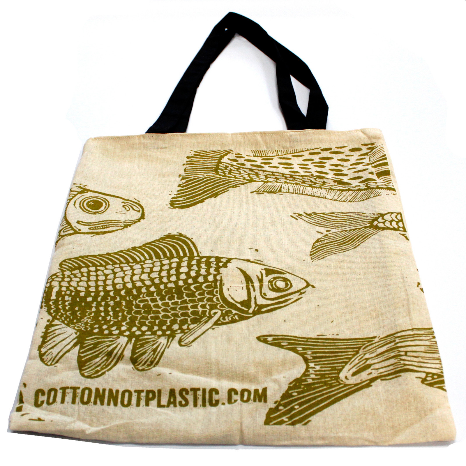 Saco de tecido com estampado de peixes e texto COTTONNOTPLASTIC.COM